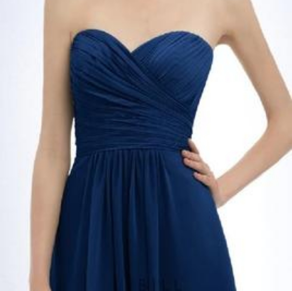 NWOT Stunning navy blue formal dress